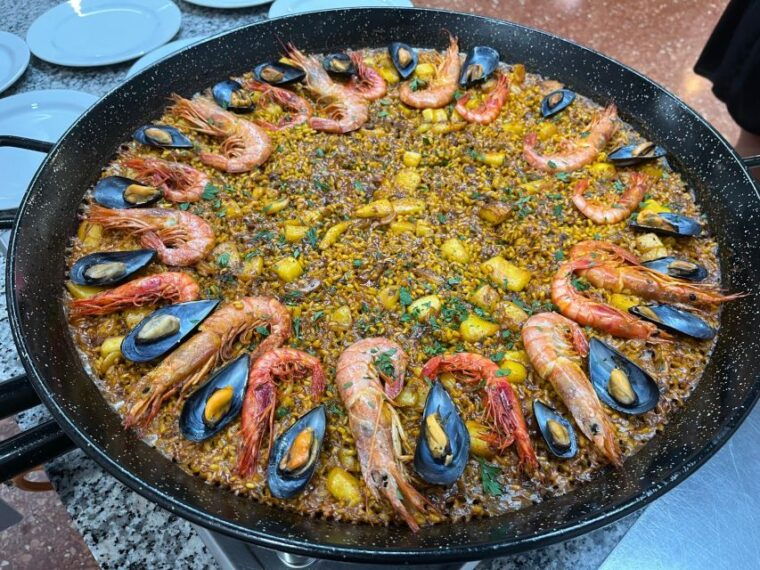 valencia-paella-workshop-tapas-and-ruzafa-market-visit