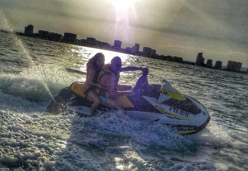 Valencia: Pobla de Farnals JetSki Rental +Fotos+ Beach Club - Who Will Love This Experience?  