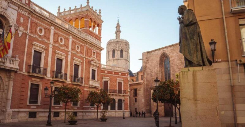 valencia-private-architecture-tour-with-a-local-expert