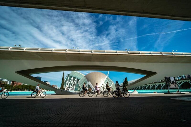 valencia-private-city-tour-on-bike-with-drink-stop