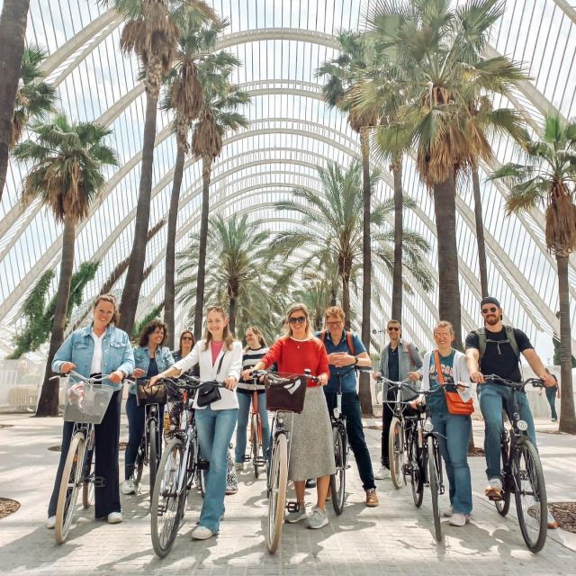 valencia-private-city-tour-on-bikee-bikee-scooter
