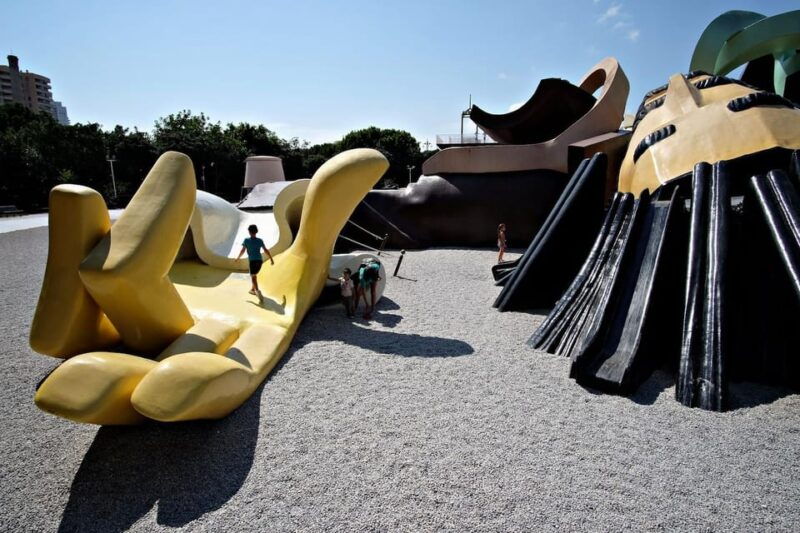 valencia-private-family-tour-with-churros-parks-museum