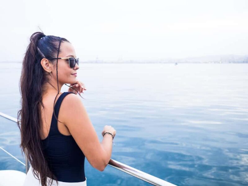 Valencia: Sailing Catamaran Cruise with Sunset Option and DJ - FAQ