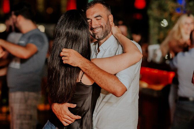 valencia-salsa-lovers-dancing-experience