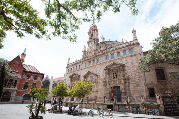 valencia-san-nicolas-silk-museum-and-santos-juanes-church-2