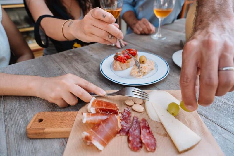 Valencia: Tapas and Drinks Evening Tour - Practical Tips for the Tour