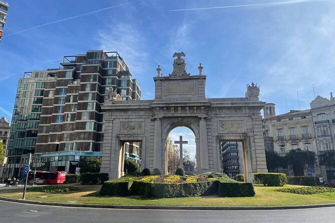 valencia-top-25-highlights-guided-bike-tour