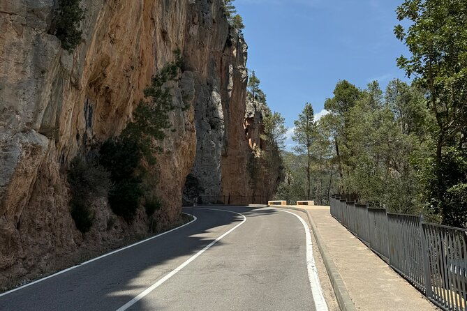 valencia-tour-montanejos-hot-springs-and-waterfall-of-the-bride