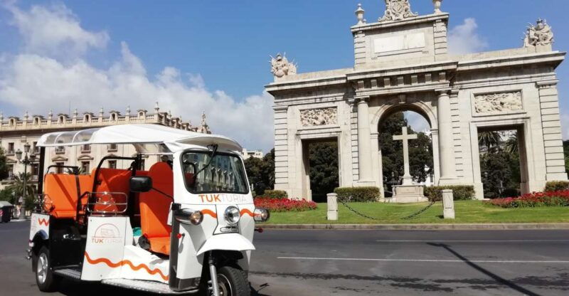 valencia-tuk-tuk-city-tour