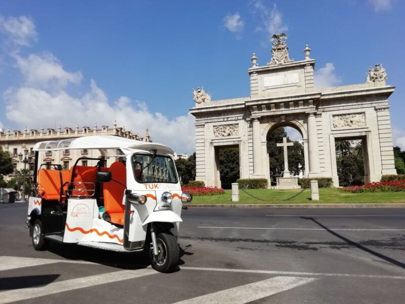valencia-tuk-tuk-city-tour