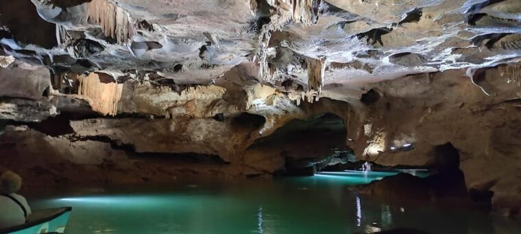 valencia-visit-by-boat-to-the-caves-of-sant-josep