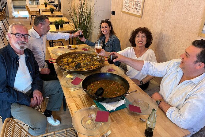 valencian-paella-class-with-welcome-drinks-and-tapas