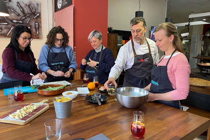 valencian-paella-workshop-and-visit-to-the-algiros-market