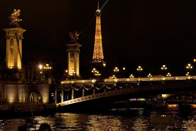 valentines-day-seine-river-champagne-cruise