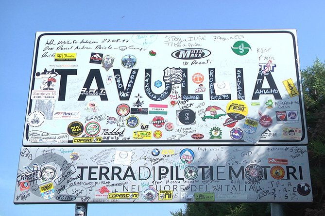 valentino-rossi-round-trip-to-tavullia-from-rome-private-day-tour