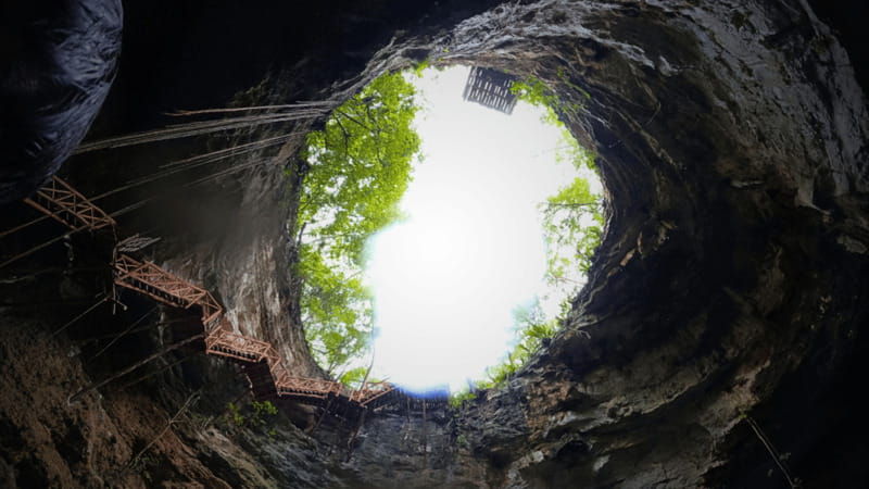 valladolid-chichen-itza-2-cenotes-shared-transportation