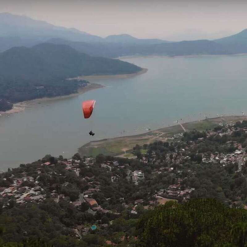 Valle de Bravo: Paragliding Flight - Safety and Equipment: What You Need to Know