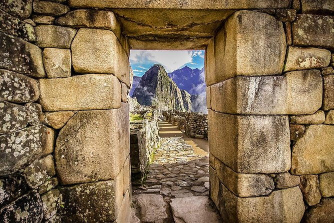 valle-sagrado-machu-picchu-by-train-2-days