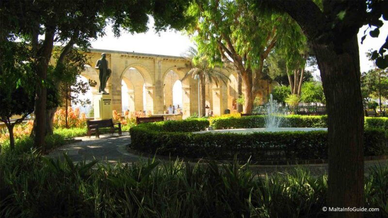 valletta-private-insider-walking-tour-with-licensed-guide