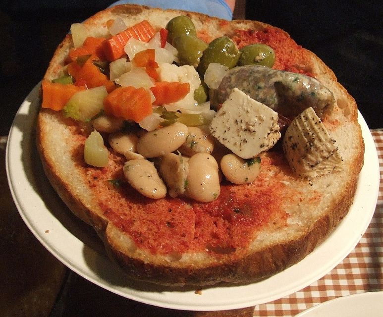 valletta-street-food-and-culture-walking-tour
