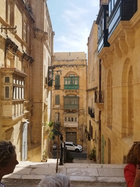 valletta-walking-tour-of-the-5-senses