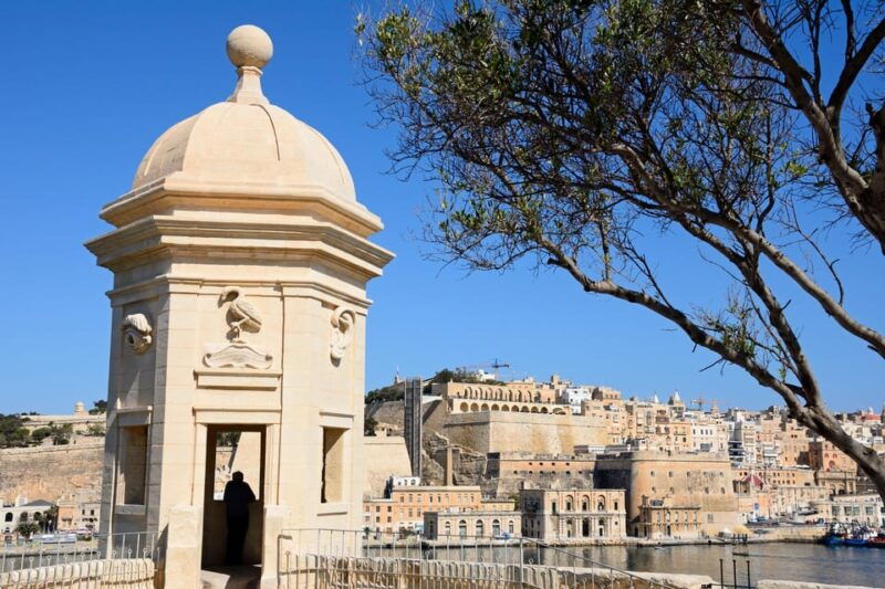 vallettas-historic-charm-a-guided-walking-tour-2