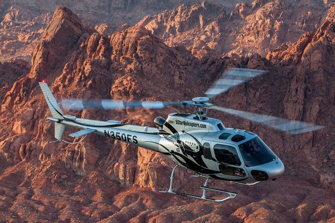 valley-of-fire-helicopter-tour-and-landing-with-champagne-toast-2