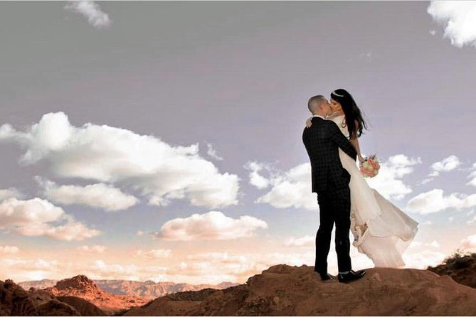 valley-of-fire-wedding-by-private-limousine
