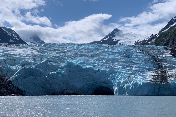 Valley of Glaciers Experience with Portage Glacier Cruise and Wildlife Tour - FAQ