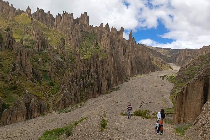 valley-of-the-souls-moon-valley-and-killi-killi-half-day-tour