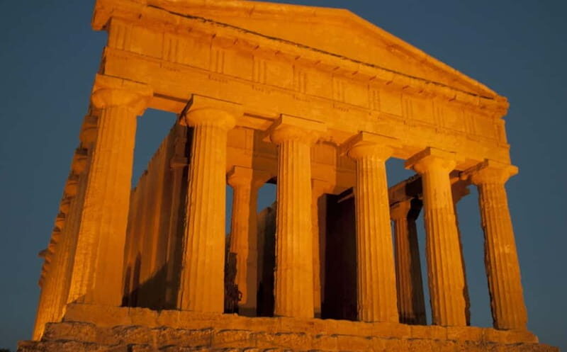 Valley of the Temples at sunset and Wine Tasting at night - Who Is This Tour Best For?
