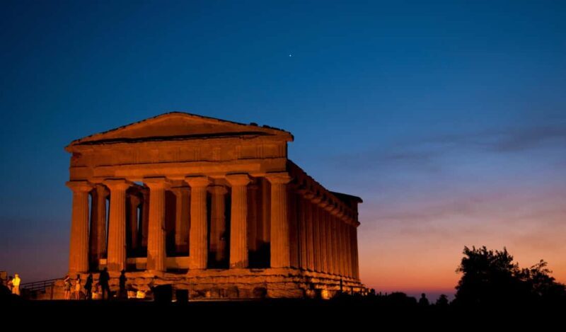 Valley of the Temples under the stars with ticket included - What to Expect from This Night Tour