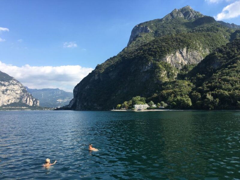 valmadrera-lake-como-sailing-trip-with-prosecco-and-snacks