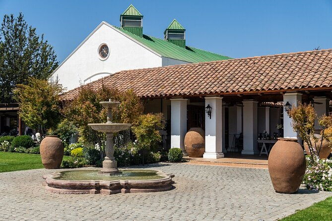 valparaiso-casablanca-wine-tour-and-tasting-from-santiago