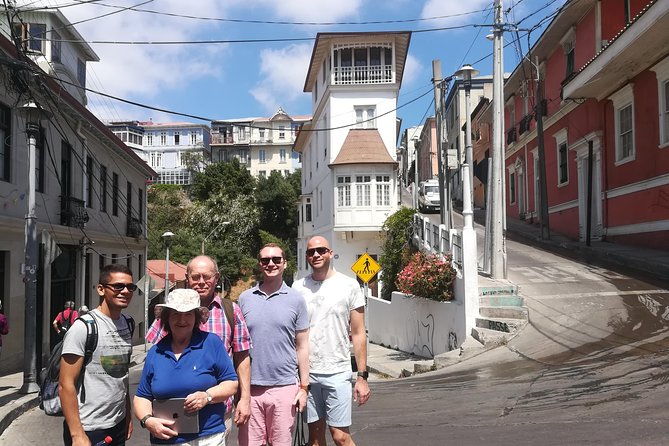 valparaiso-port-and-vina-del-mar-with-wine-tasting-in-casablanca