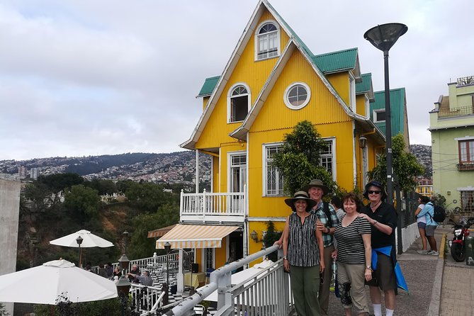 valparaiso-port-and-vina-del-mar-with-wine-tasting-in-casablanca