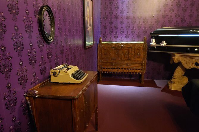 Vampire's Lair Escape Room Game for Private Group - The Sum Up