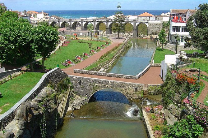 van-tour-lagoa-do-fogo