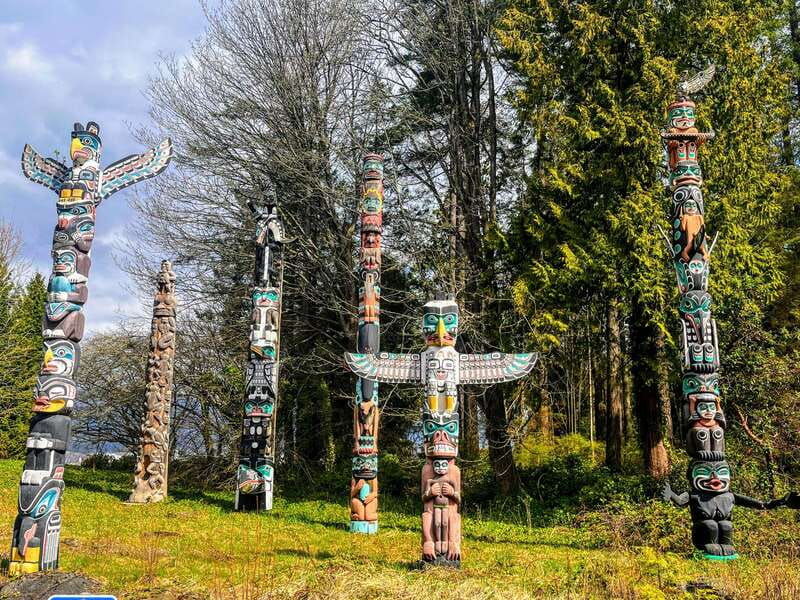 vancouver-capilano-canyon-lightpeak-of-christmas-in-grouse