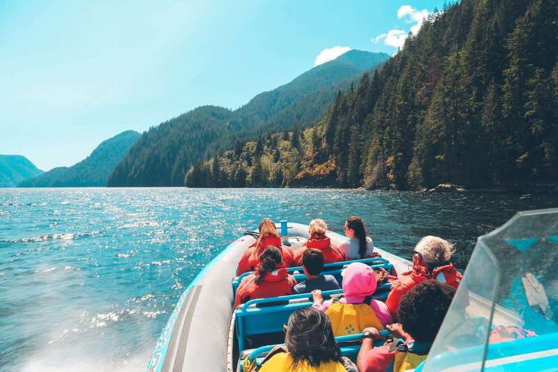 vancouver-city-and-seal-boat-tour