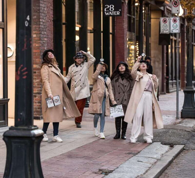 vancouver-explore-gastown-with-an-outdoor-murder-mystery
