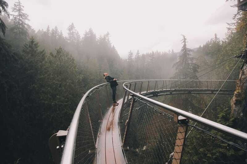 vancouver-granville-island-canada-place-suspension-bridge