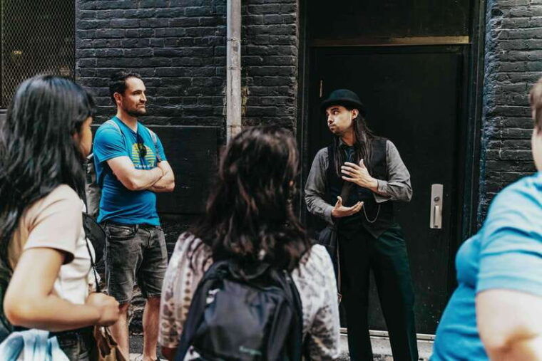vancouver-lost-souls-of-gastown-tour