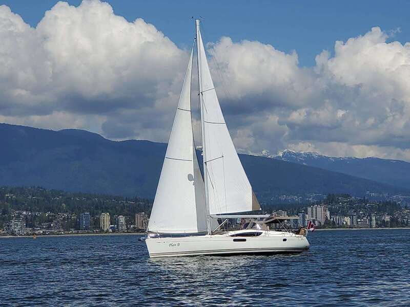 vancouver-mosquito-creek-and-english-bay-sailboat-cruise