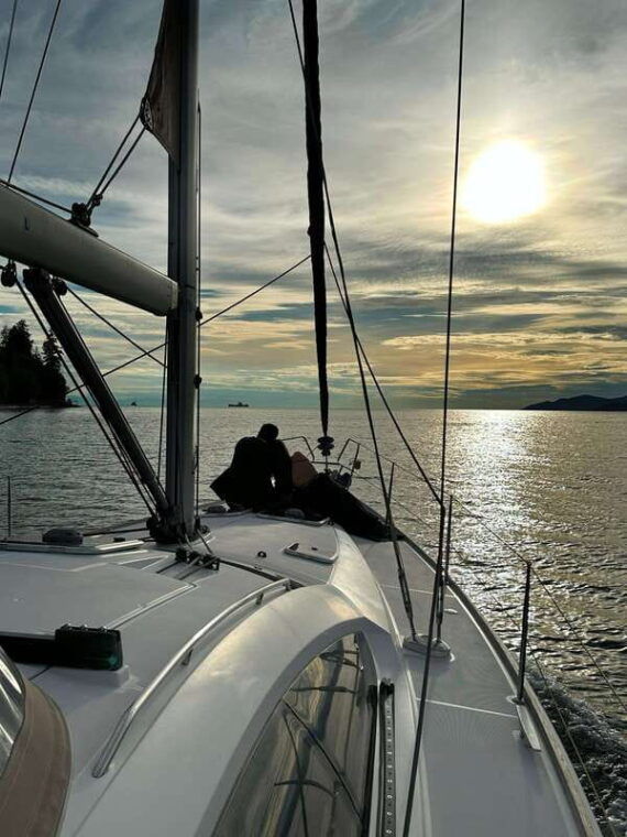 vancouver-mosquito-creek-and-english-bay-sailboat-cruise