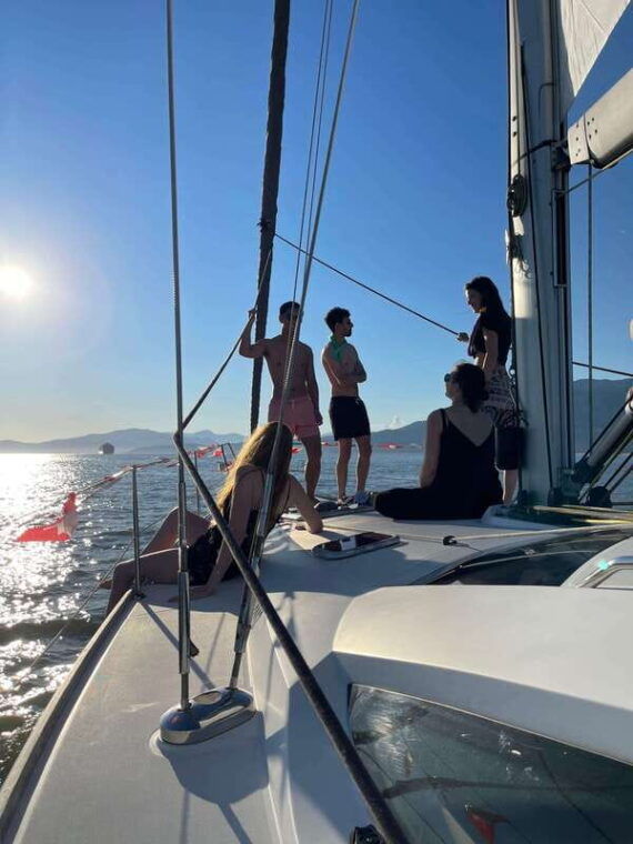 vancouver-mosquito-creek-and-english-bay-sailboat-cruise