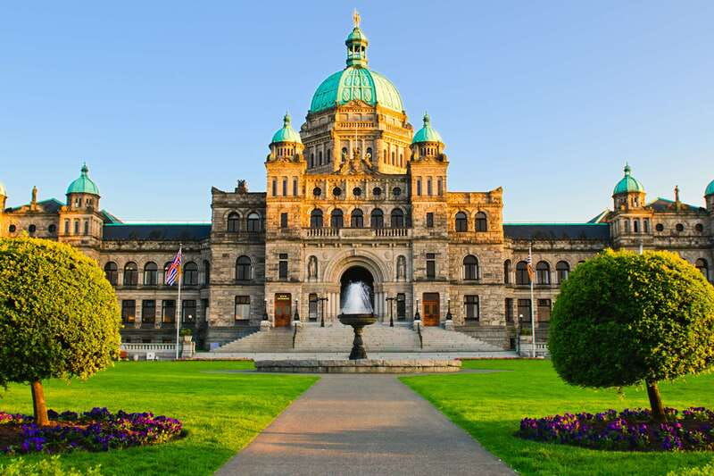 vancouver-private-victoria-and-butchart-gardens-ferry-tour
