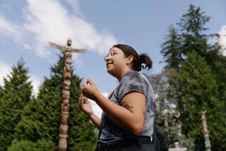 vancouver-talking-totems-stanley-park