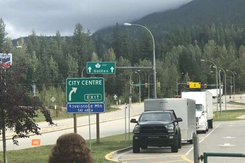 vancouver-to-revelstoke-2-days-ski-and-snowboarding-tour