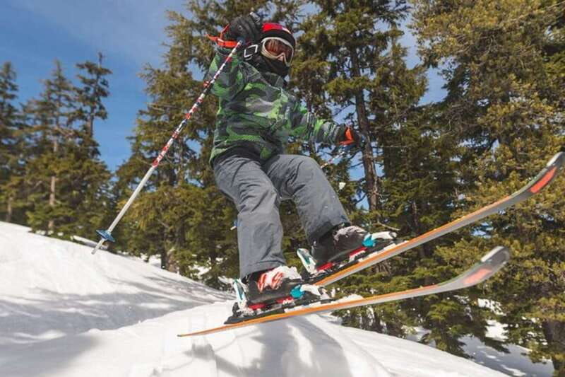 vancouver-to-revelstoke-2-days-ski-and-snowboarding-tour
